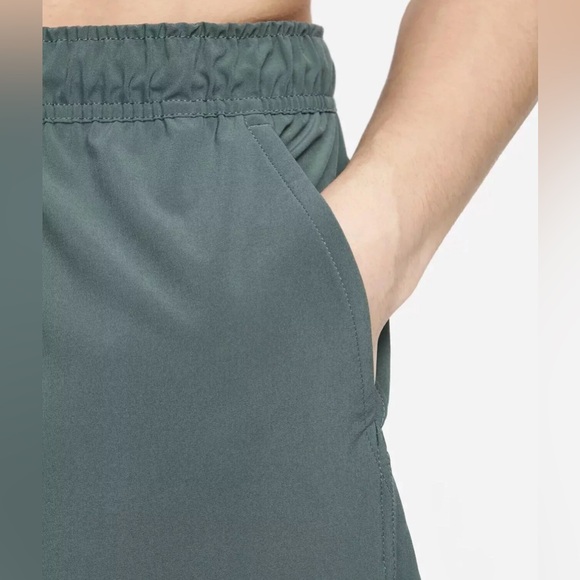 Nike Unlimited Dri-Fit 5” Unlined Versatile Shorts Sz S - Picture 4 of 5